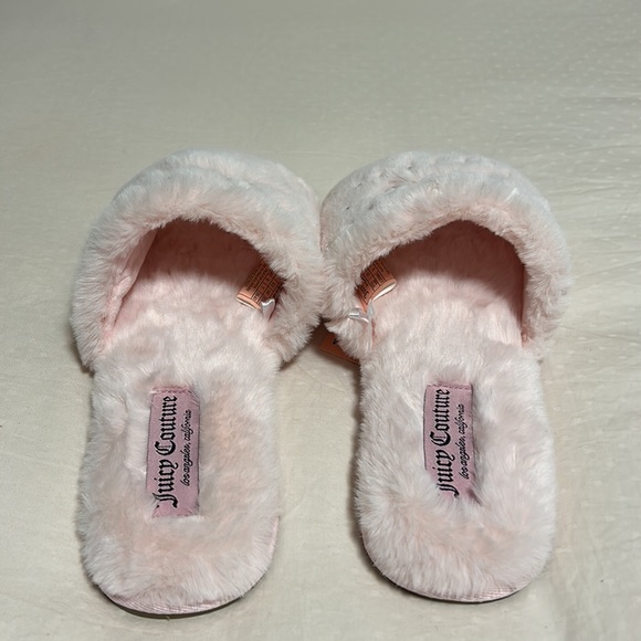 Soft Pink Juicy Couture Slippers💗 - Picture 5 of 7